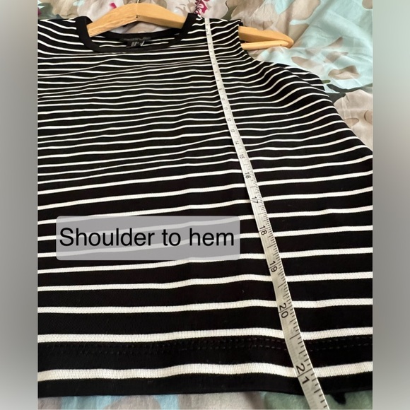 Rachel Zoe Women’s Black & White Striped Tank Top - Picture 7 of 7